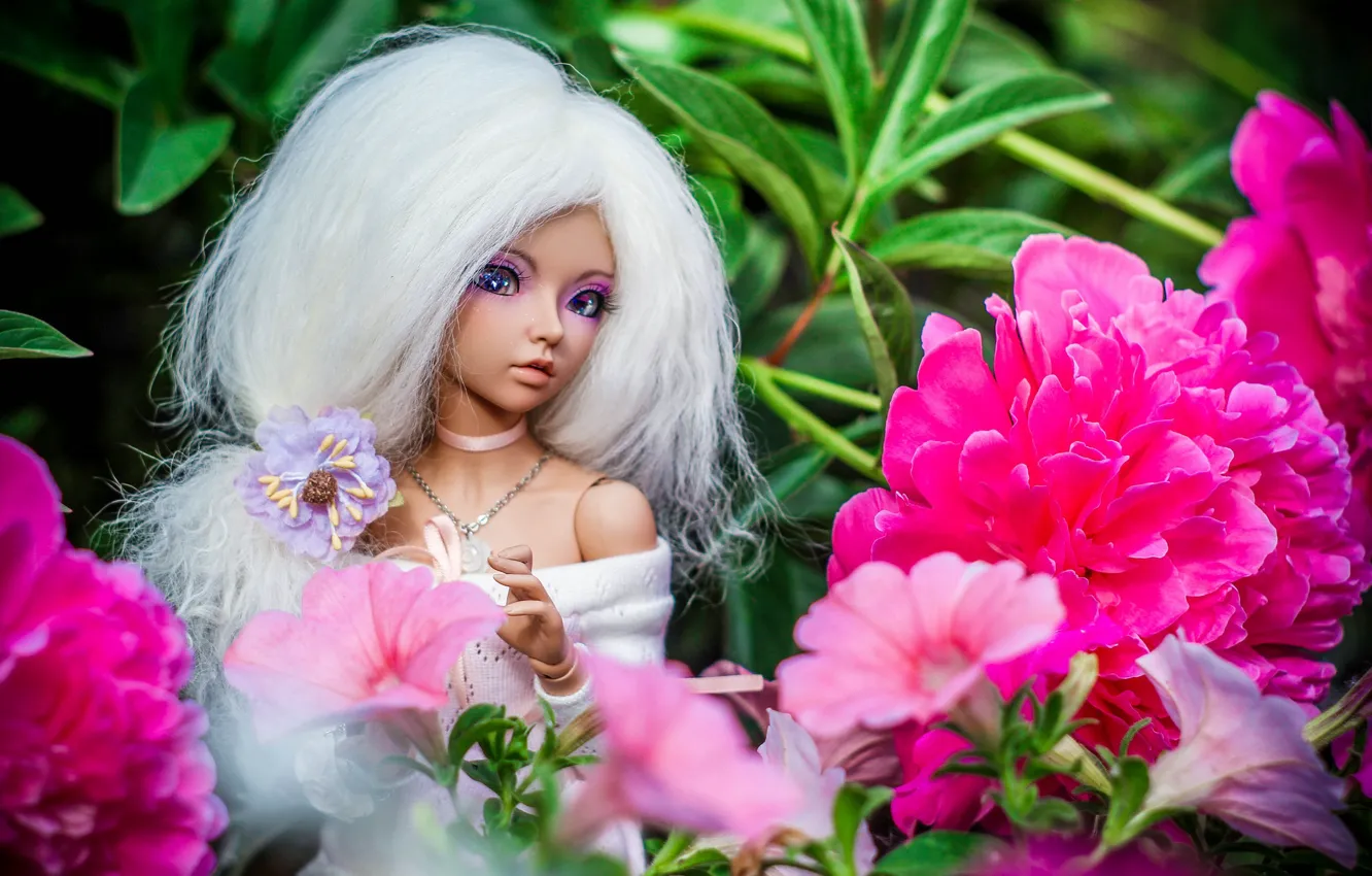Фото обои цветы, кукла, блондинка