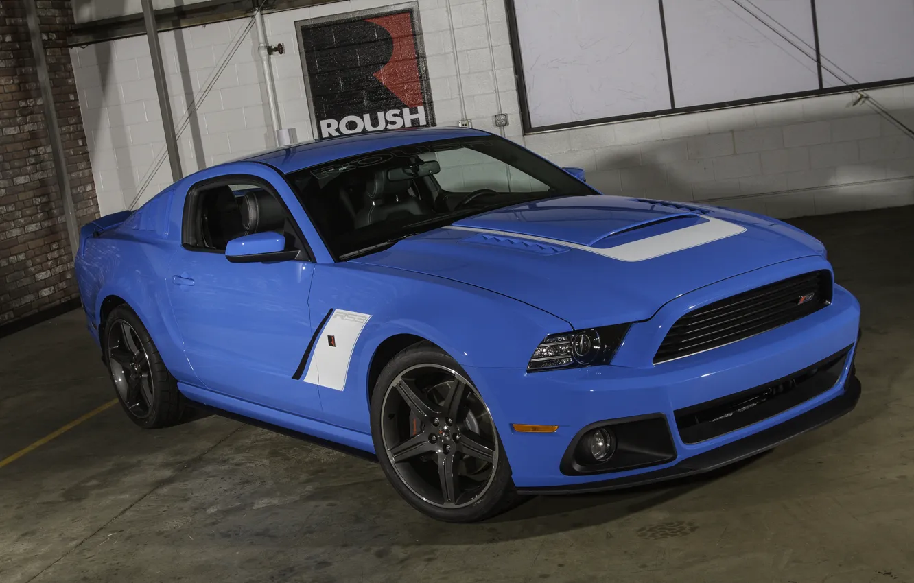 Фото обои синий, Mustang, Ford, капот, перед, диски