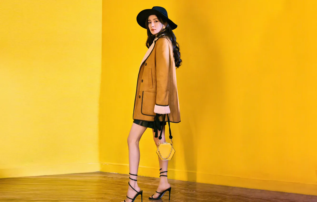 Фото обои legs, hat, woman, young, beautiful, brunette, asian, Mi Yang