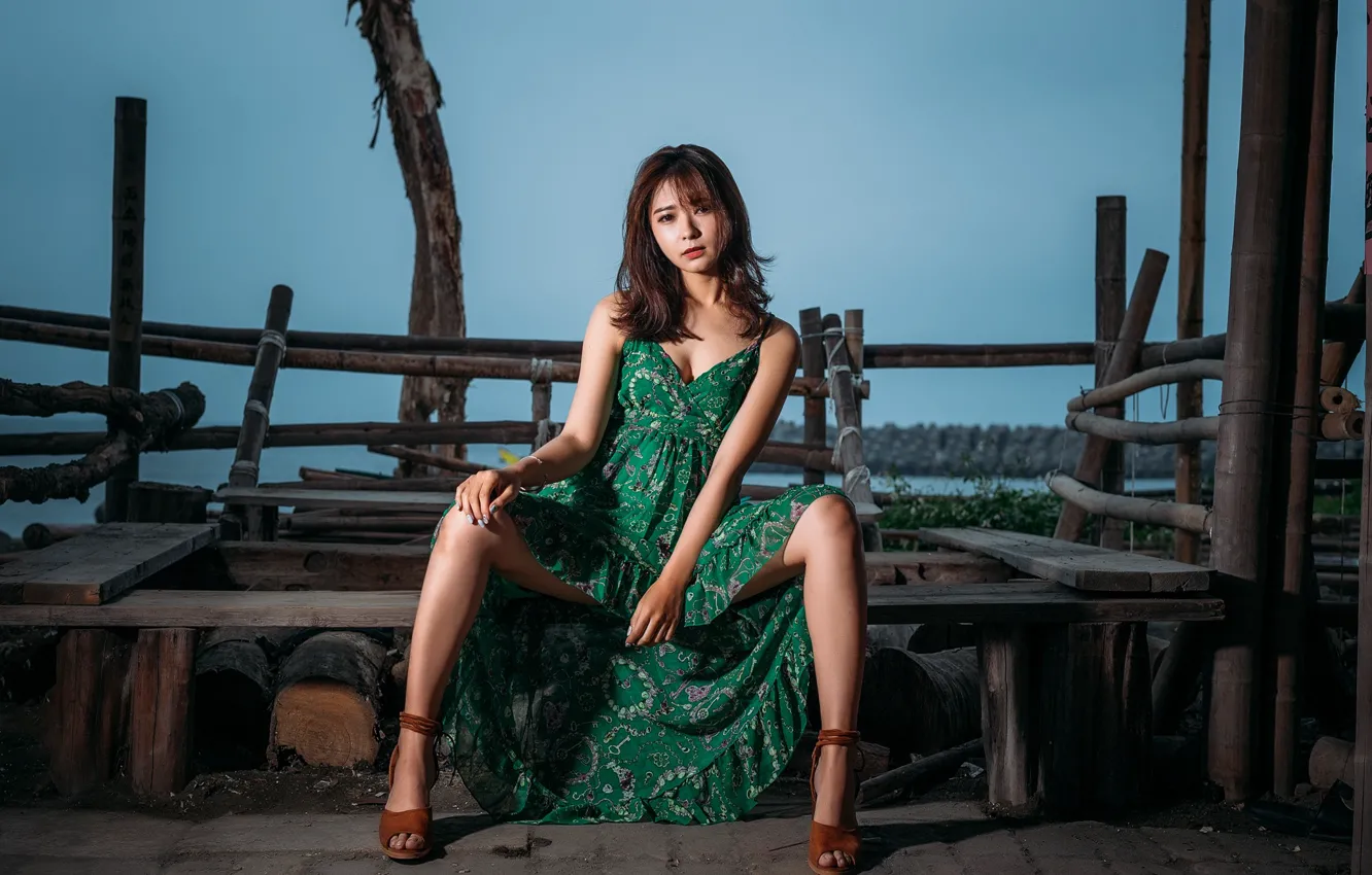 Фото обои взгляд, вечер, платье, азиатка