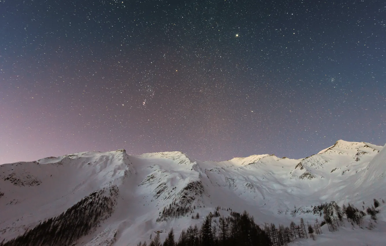 Фото обои горы, mountains, snow, звездное небо, starry sky, снега, Eberhard Grossgasteiger
