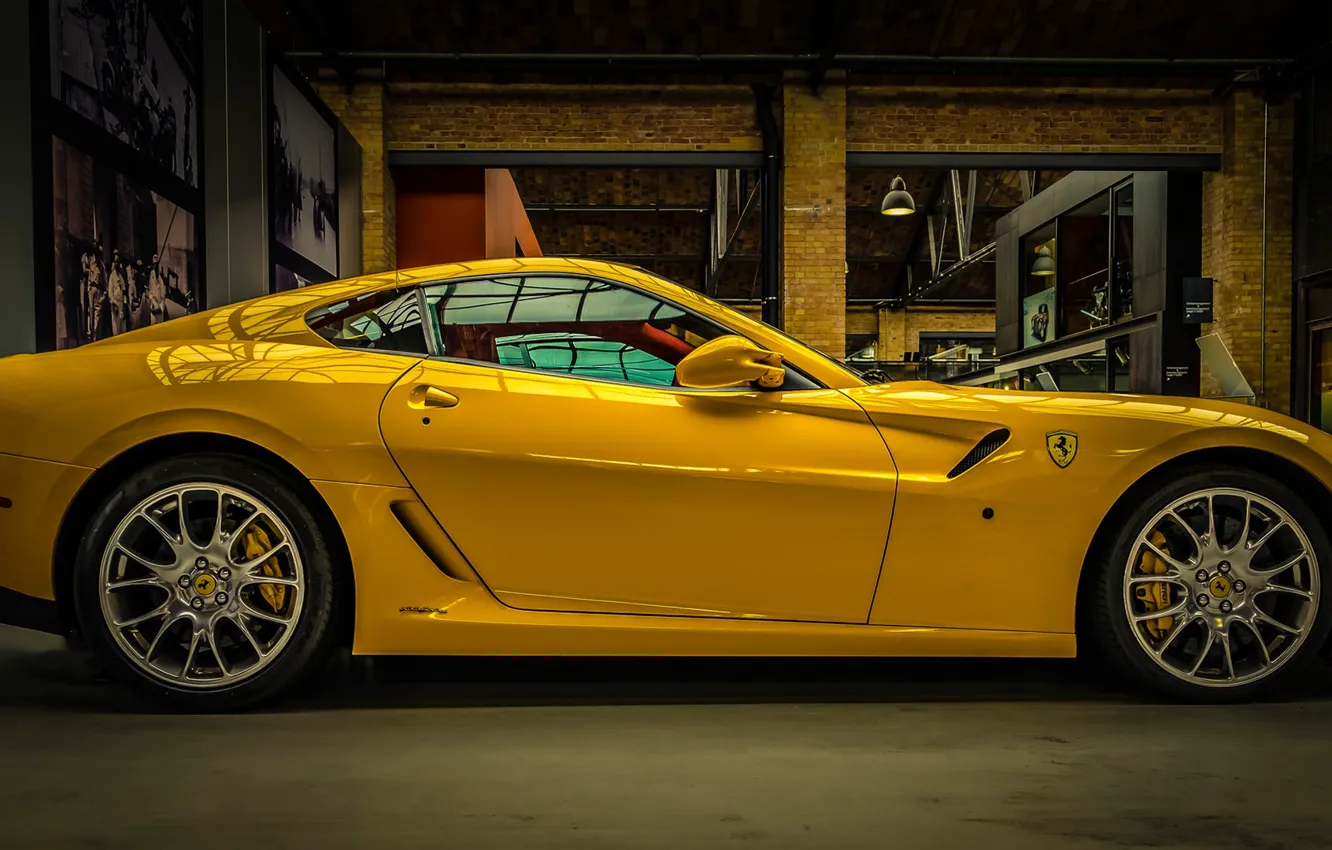 Фото обои жёлтый, Ferrari, суперкар