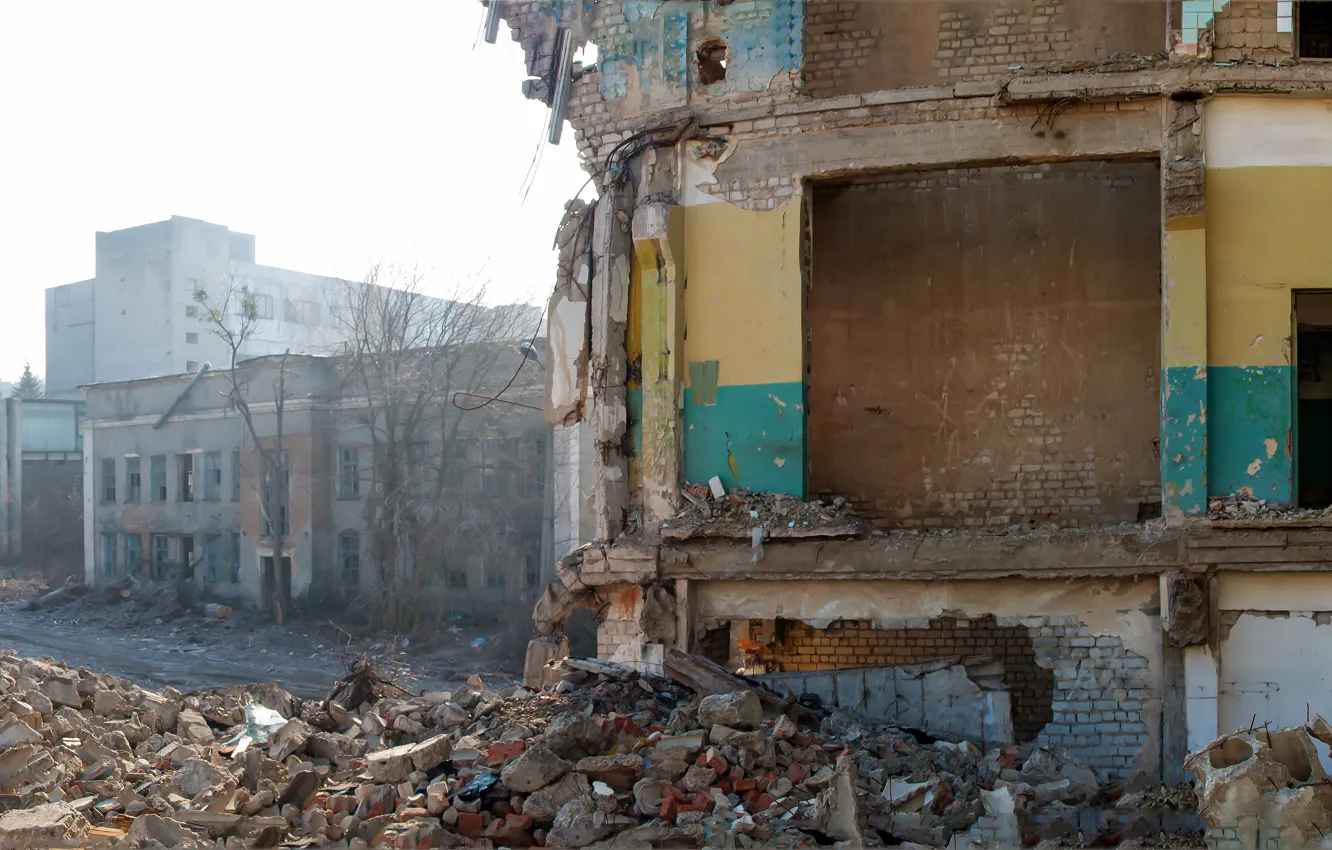 Фото обои здания, разрушения, панорама, дымка, разруха, постапокалипсис