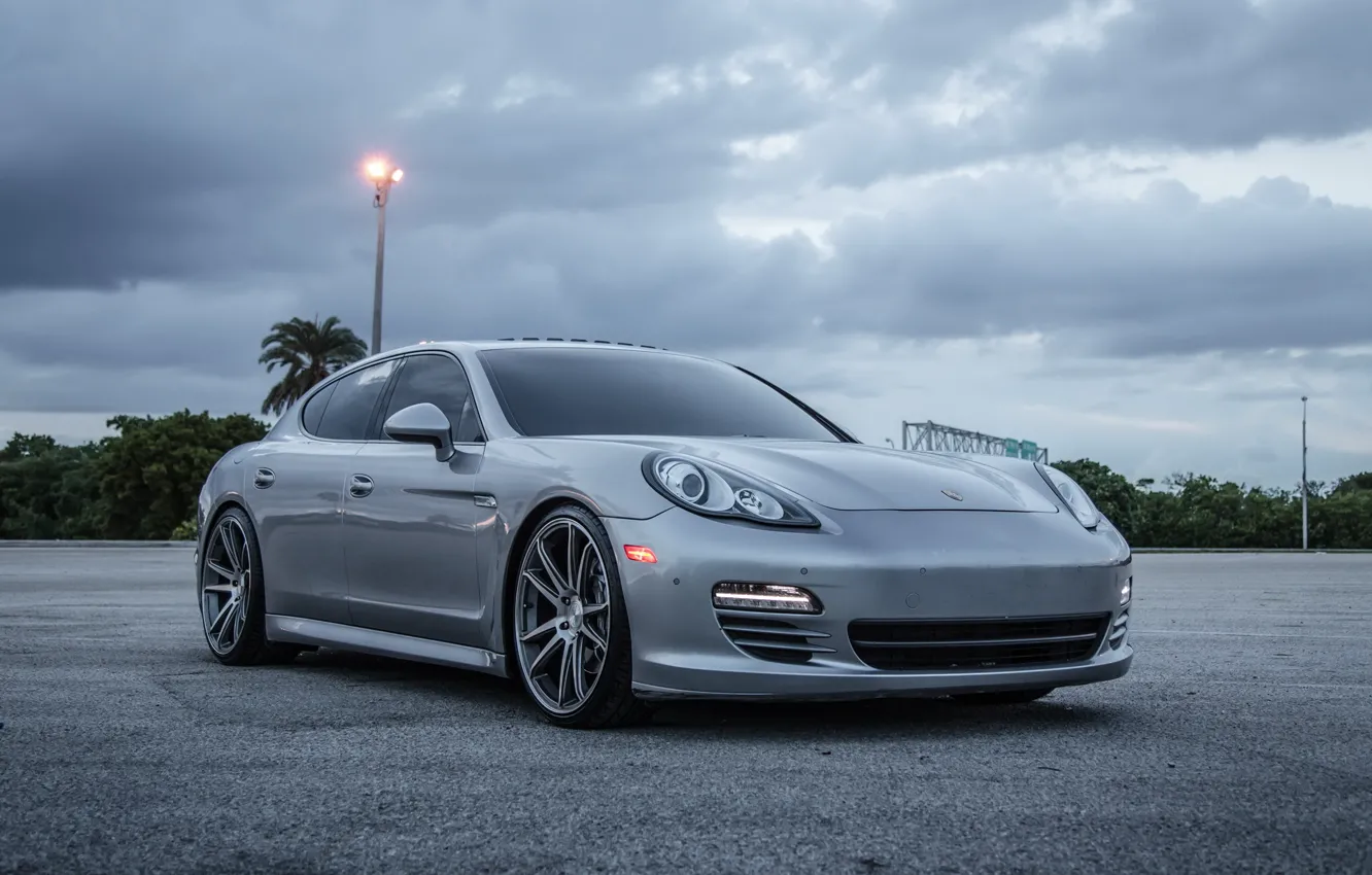 Фото обои Porsche, Panamera, Grey, Matte, CW-S5