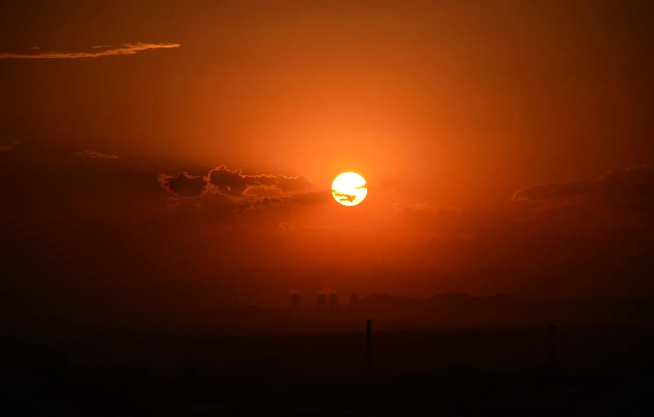 Фото обои city, relax, Armenia, sunset, beautiful, clouds, sun, factory