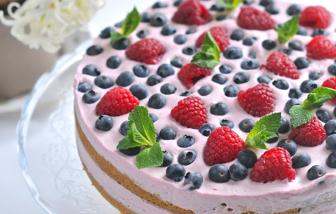 Фото обои ягоды, малина, торт, мята, крем, десерт, голубика