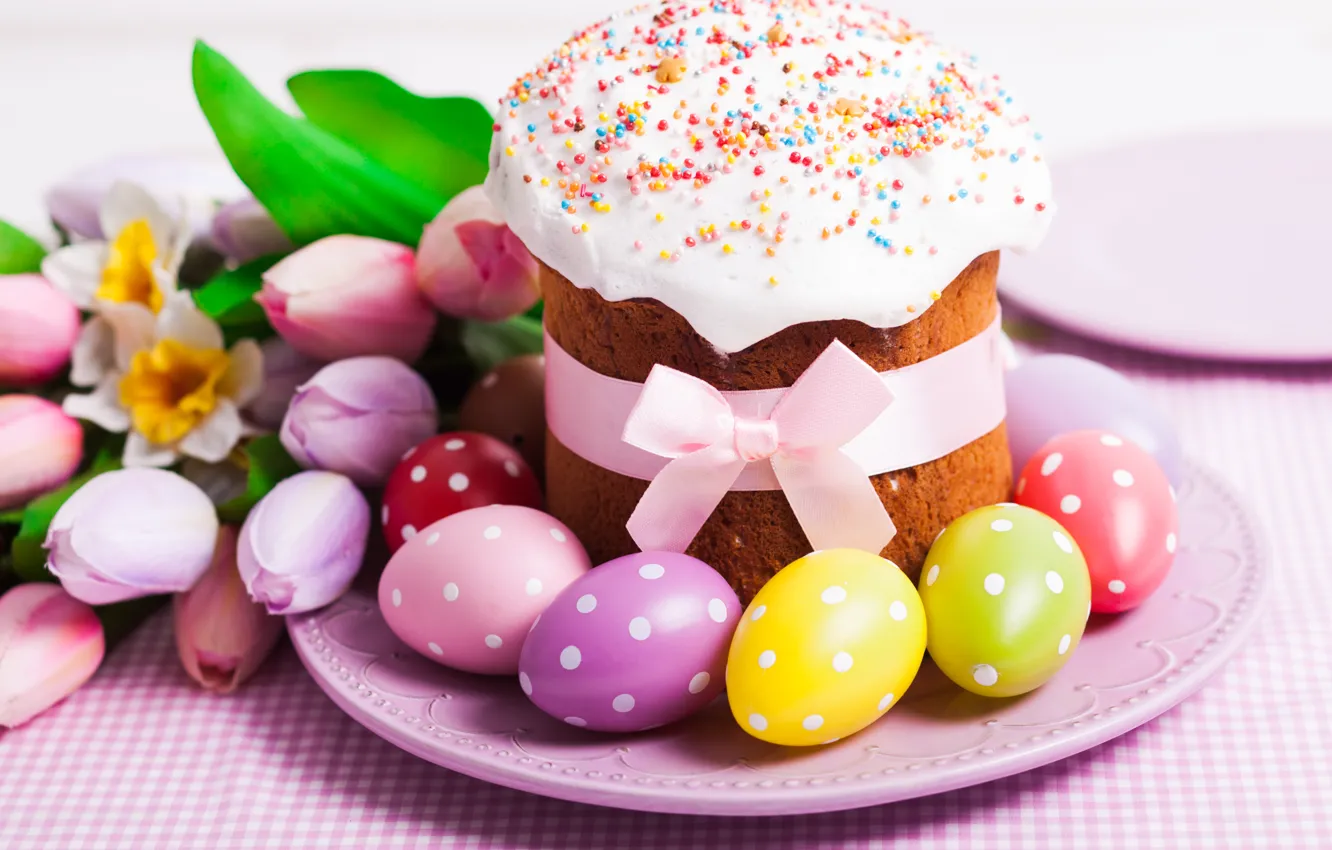 Фото обои яйца, Пасха, тюльпаны, cake, кулич, выпечка, tulips, глазурь