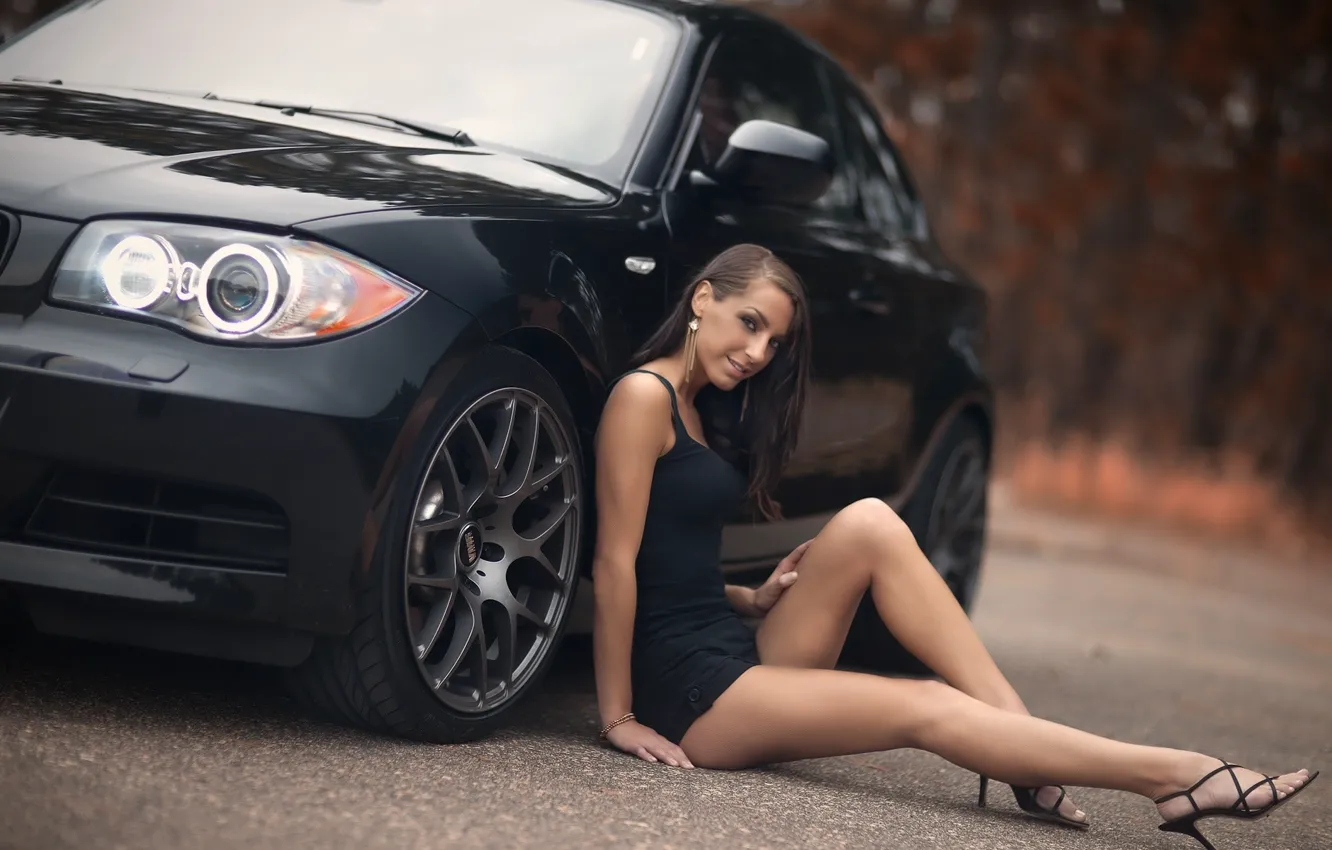 Фото обои девушка, Девушки, BMW, платье, черный авто