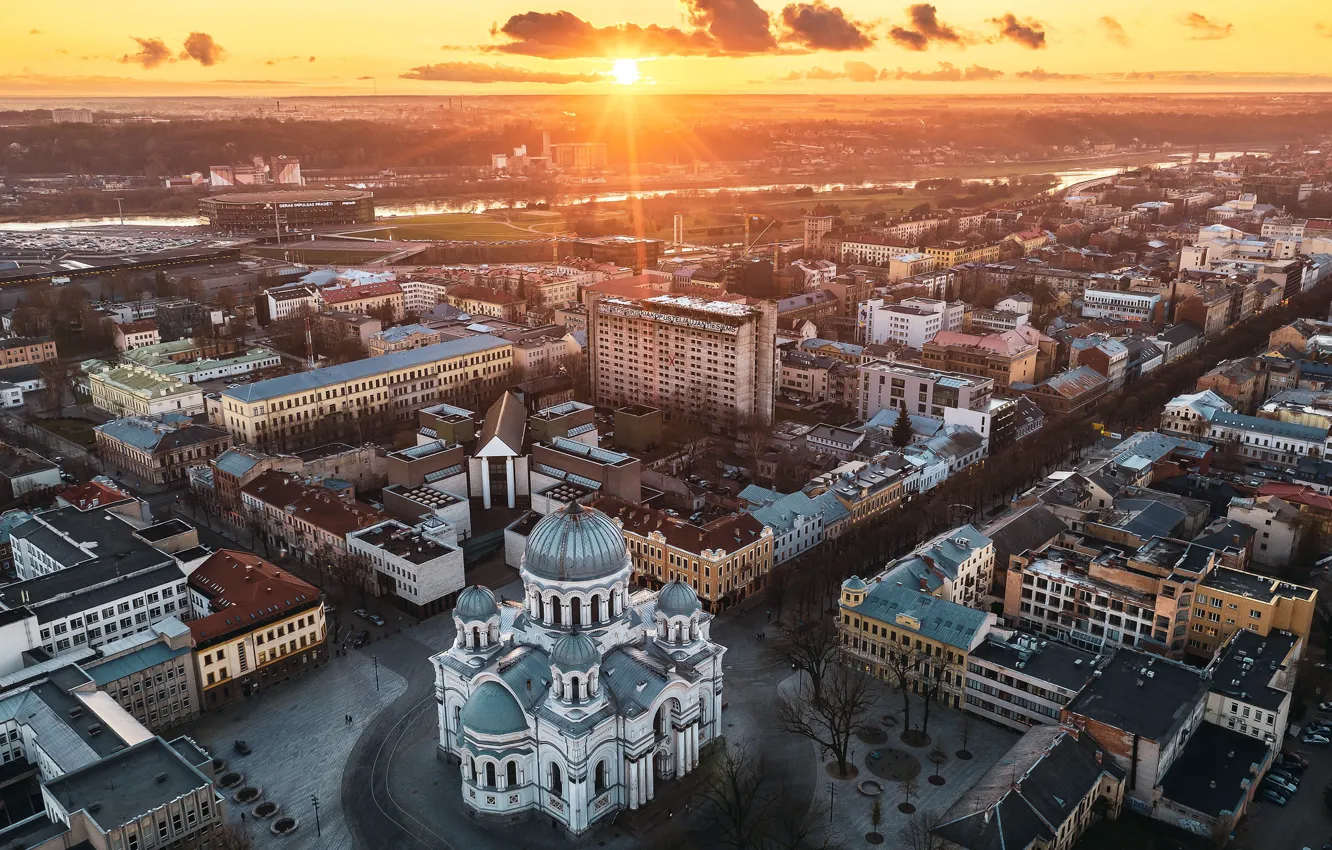 Фото обои город, собор, Lietuva, Kaunas