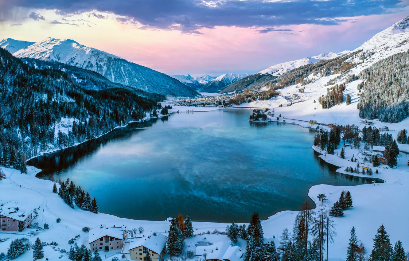 Фото обои зима, снег, деревья, горы, озеро, домики, Switzerland, Davos Platz