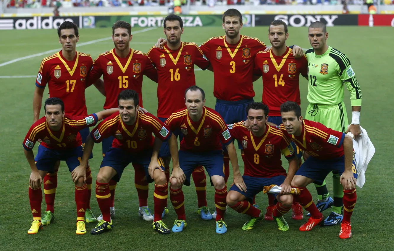 Фото обои футбол, Испания, Football, Spain, Espana, Xavi, Andres Iniesta, Sergio Ramos