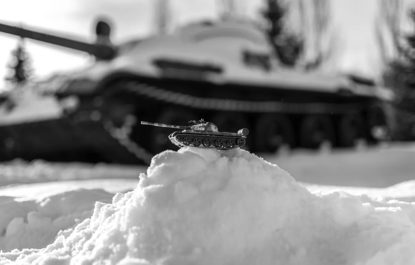 Фото обои зима, ч/б, танк, Т-62, парк победы, модель танка, казань