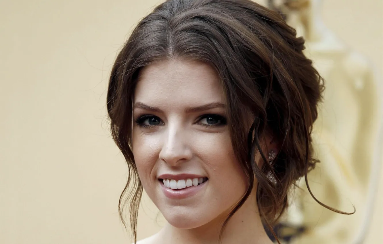 Фото обои взгляд, лицо, портрет, актриса, певица, hair, Anna Kendrick, Анна Кендрик