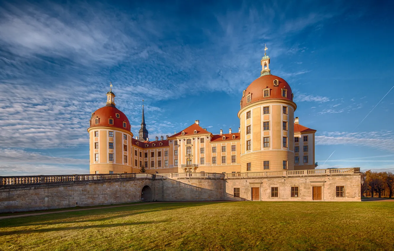 Фото обои окна, тень, windows, shadow, Саксония, Saxony, Замок Морицбург, Сказка замок
