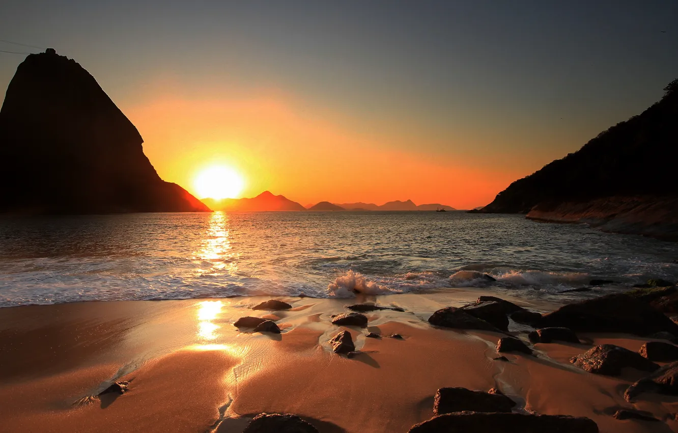 Фото обои пляж, солнце, скалы, Бразилия, Brazil, Rio de Janeiro, Рио-де- Жанейро