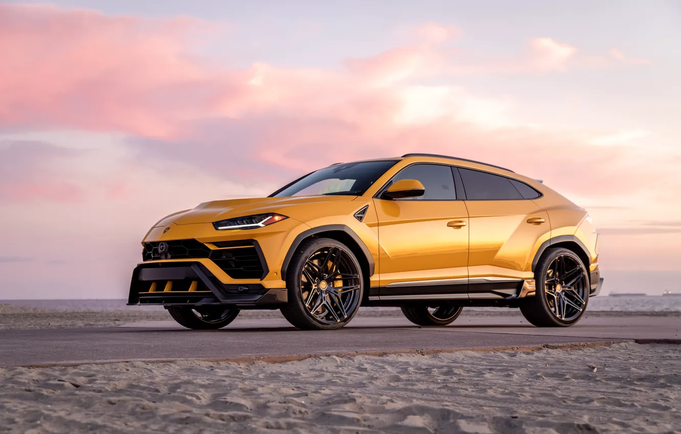 Фото обои пляж, закат, вечер, Lamborghini, Vorsteiner, кроссовер, Urus, 2019