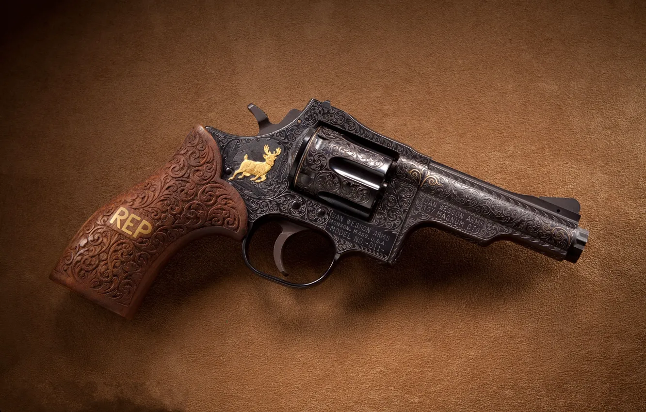 Фото обои Wesson, Magnum revolver, Dan, D11