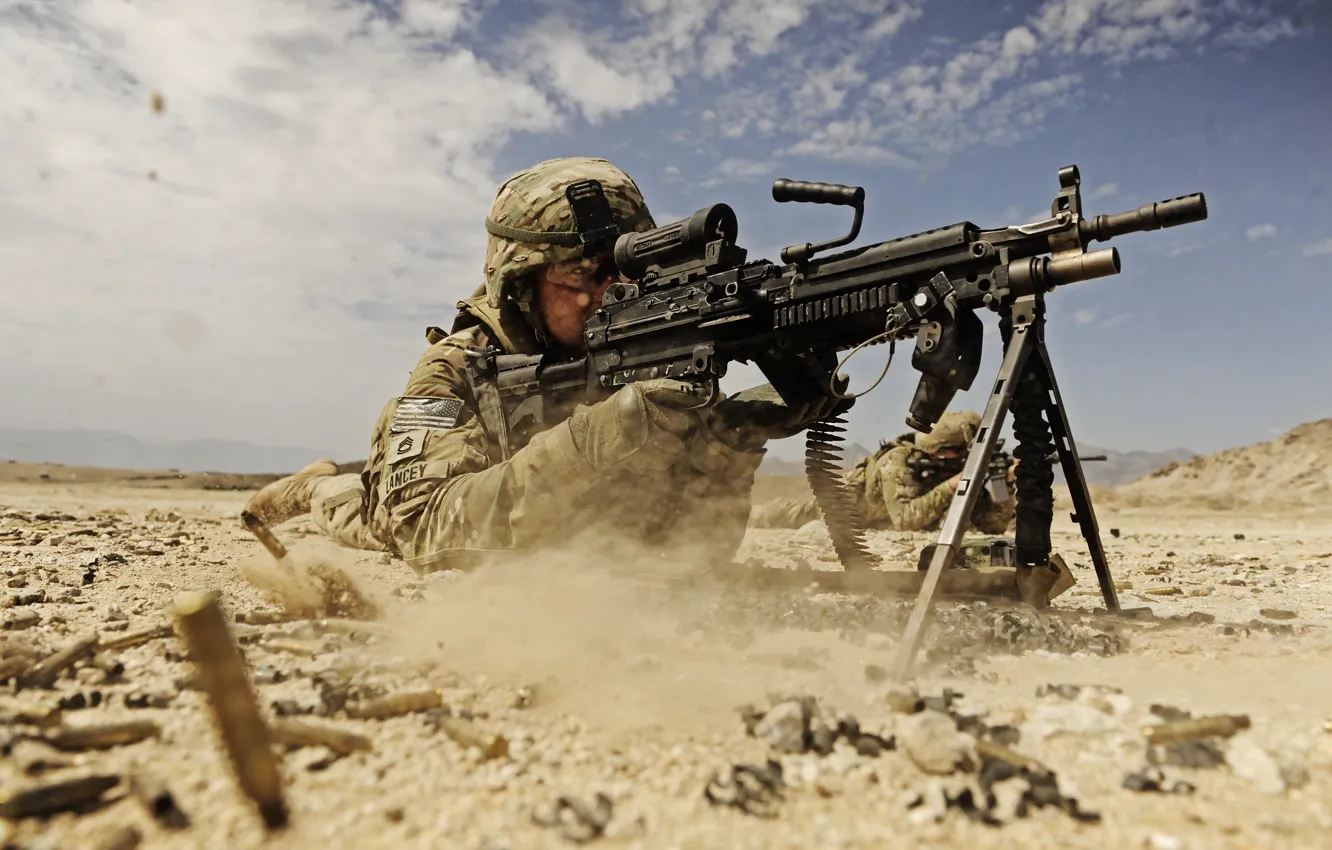 Фото обои War, Military, Weapon, Man, Soldier, Desert, SAW, M249 SAW