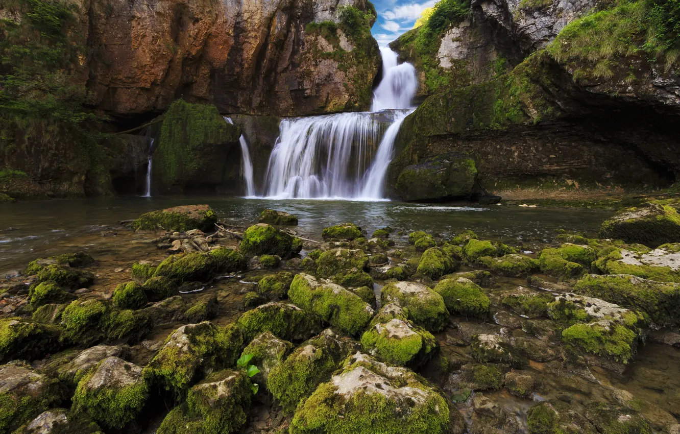 Фото обои скала, камни, Франция, водопад, мох, Franche-Comte