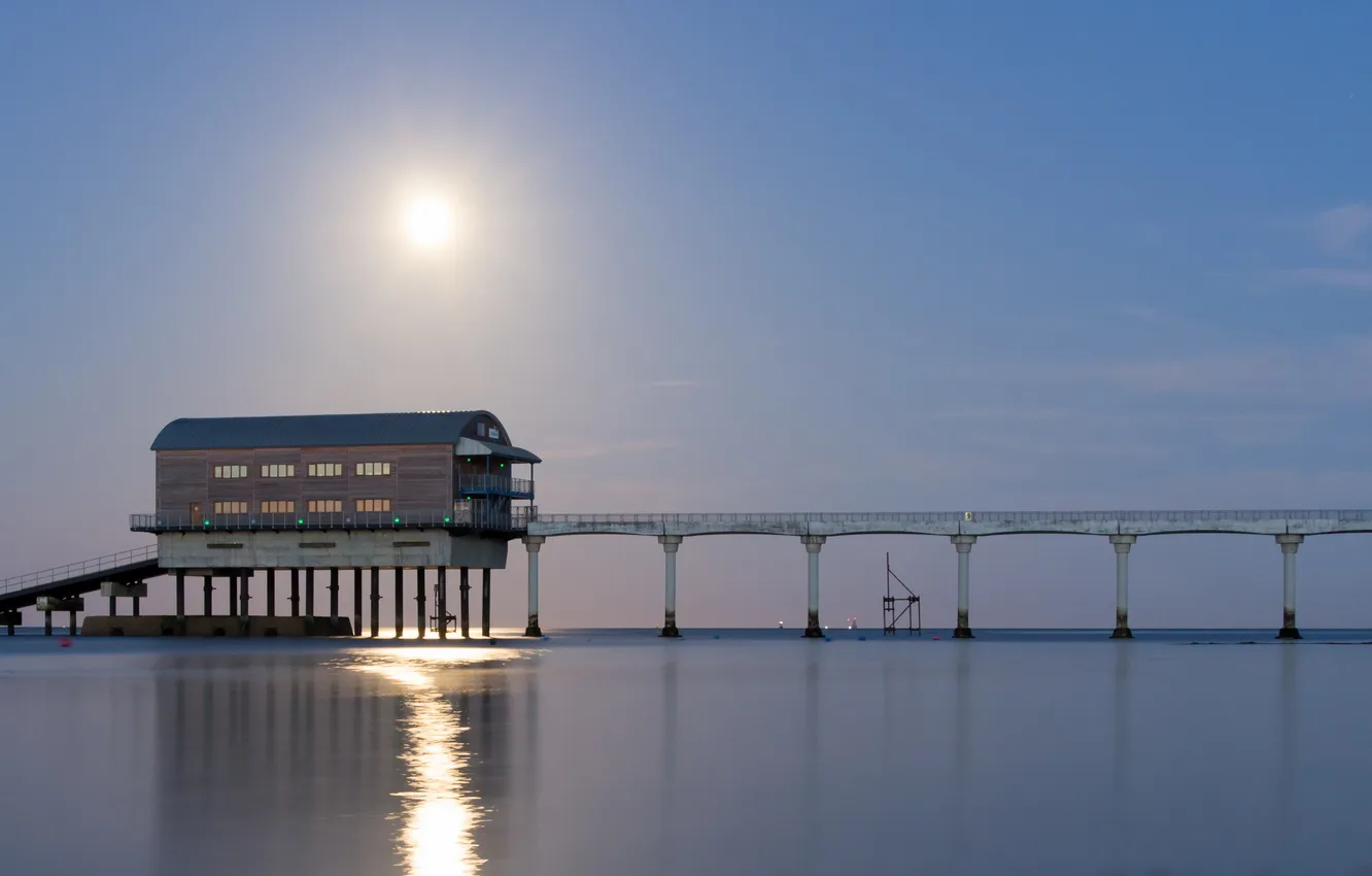 Фото обои moon, reflections, Bembridge Moonrise