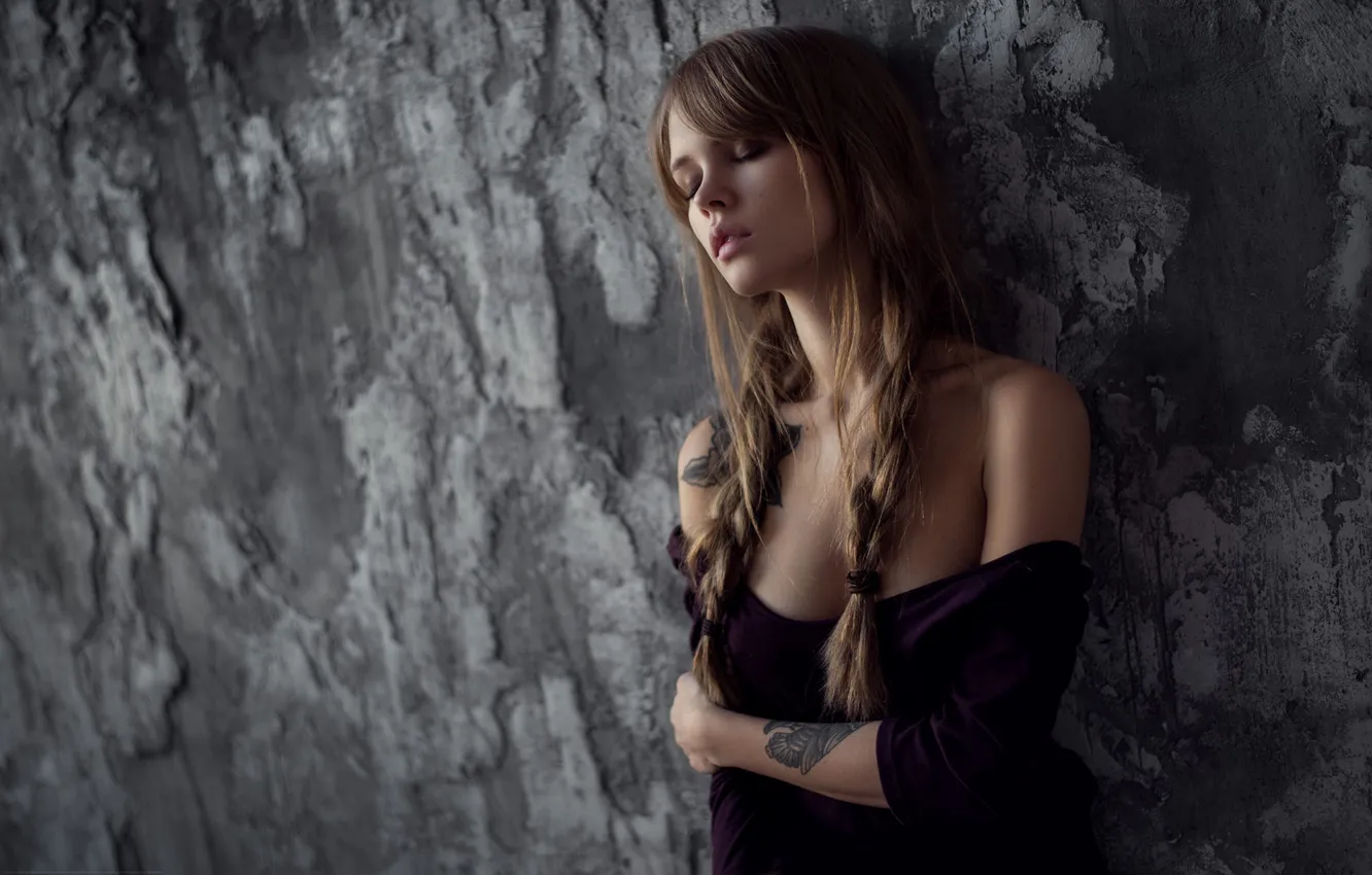 Фото обои girl, lingerie, dress, model, pretty, tattoo, sweet, long-haired