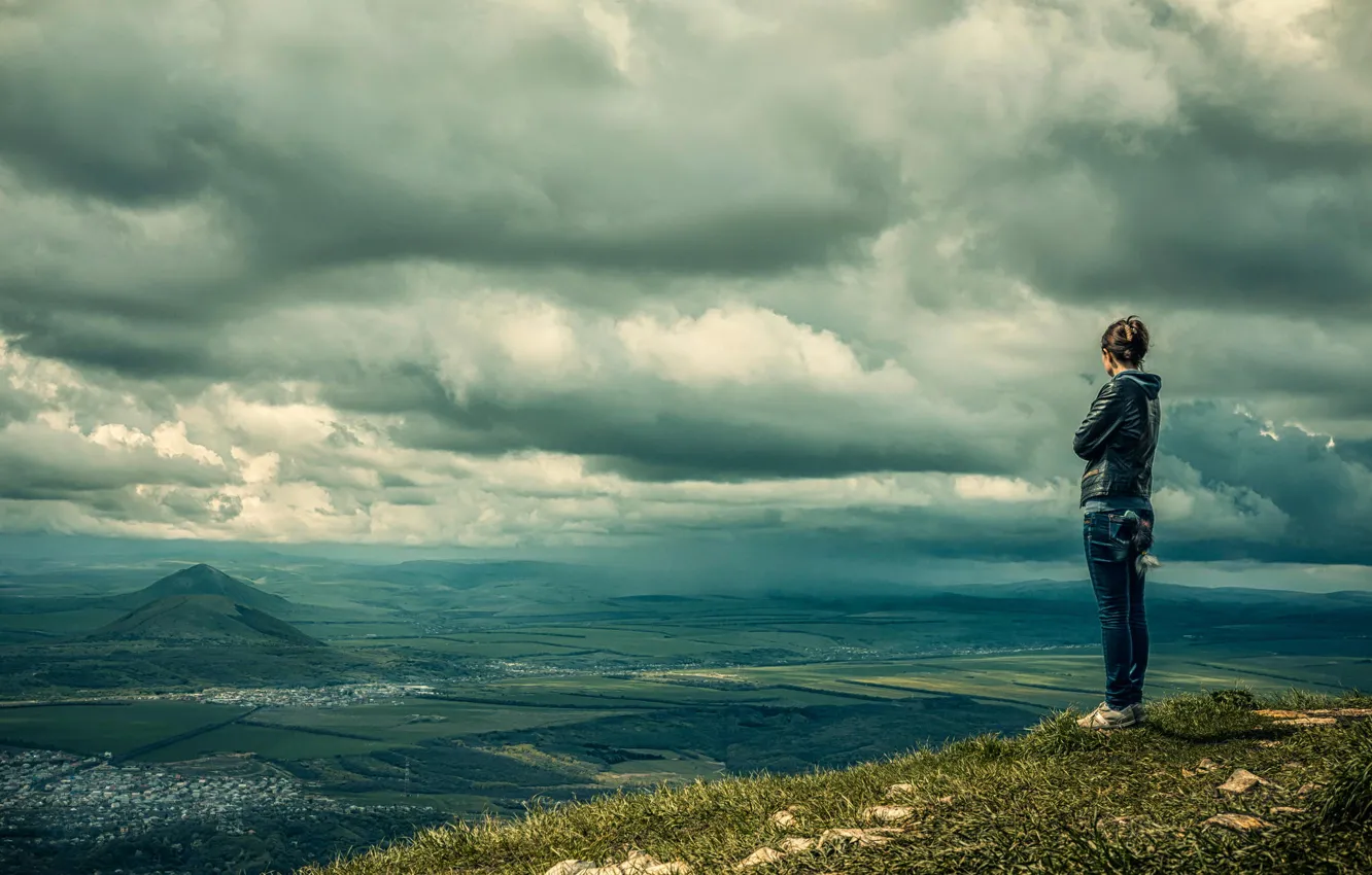 Фото обои девушка, пейзаж, горы, город, холмы, вид, Пятигорск