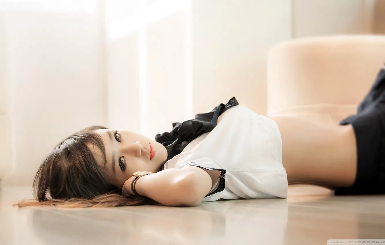 Фото обои girl, sexy, lovely, lying, Japanese