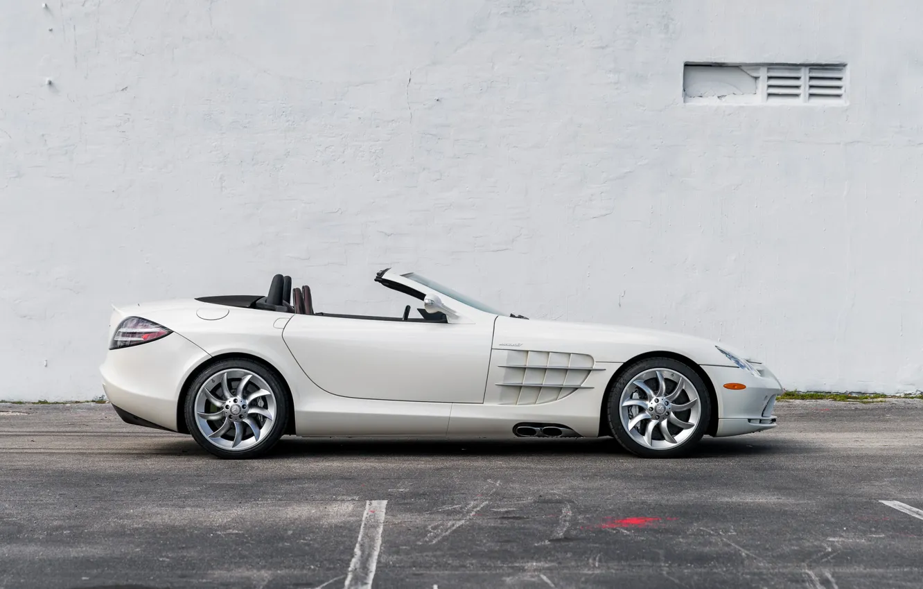 Фото обои Roadster, Белый, вид сбоку, 2009, Mercedes-Benz SLR McLaren