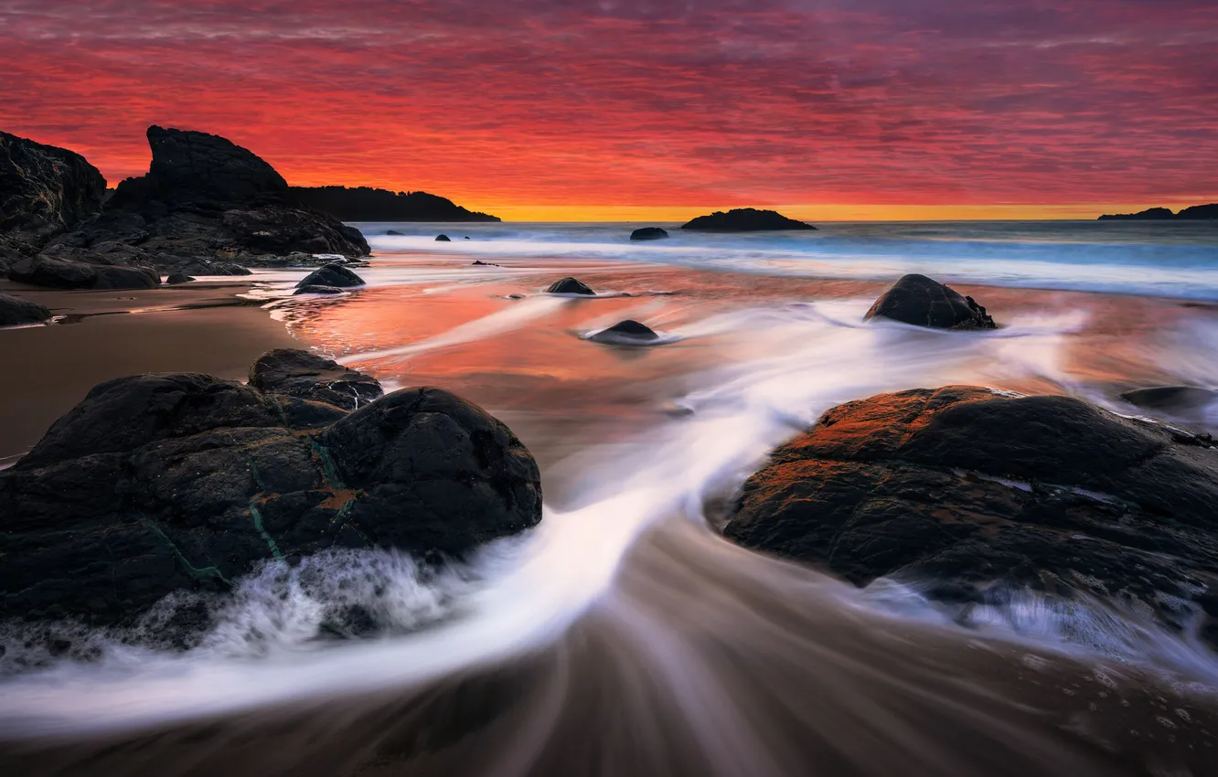 Фото обои волны, пляж, закат, красный, камни, Калифорния, Сан-Франциско, Соединенные Штаты