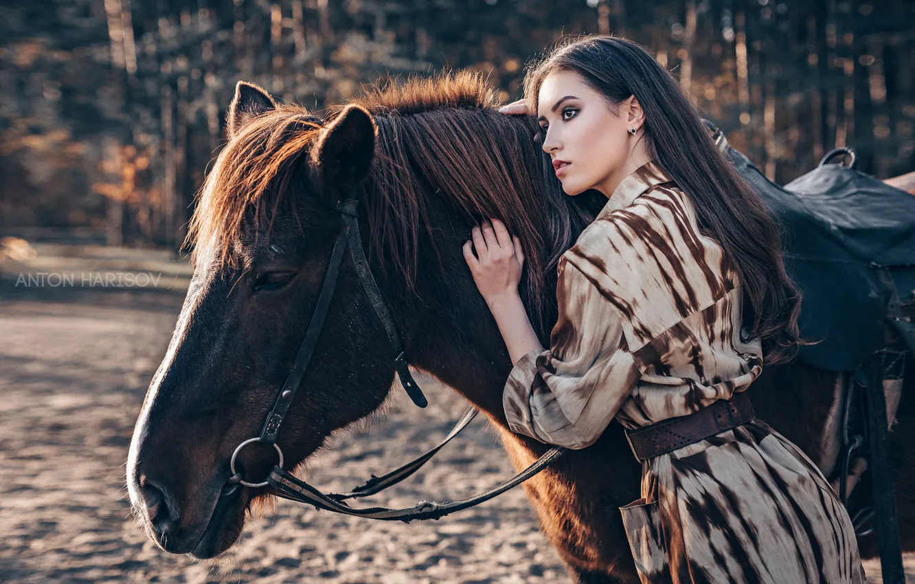Фото обои девушка, поза, конь, лошадь, Мария, Антон Харисов