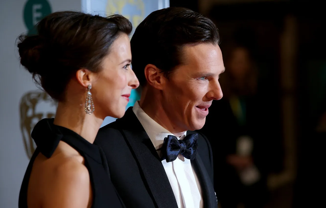 Фото обои профиль, двое, боком, улыбаются, Бенедикт Камбербэтч, Benedict Cumberbatch, счастливые, супруги