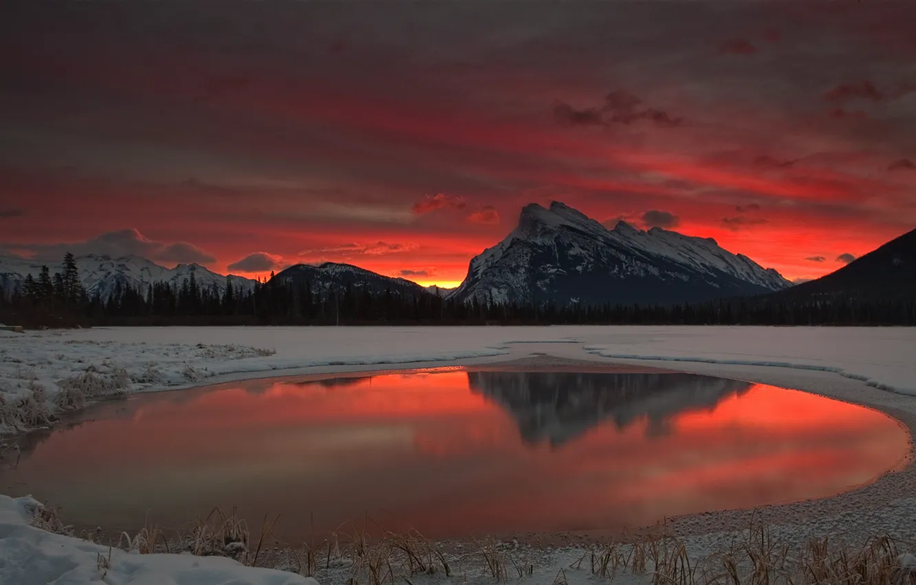 Фото обои зима, снег, горы, озеро, рассвет