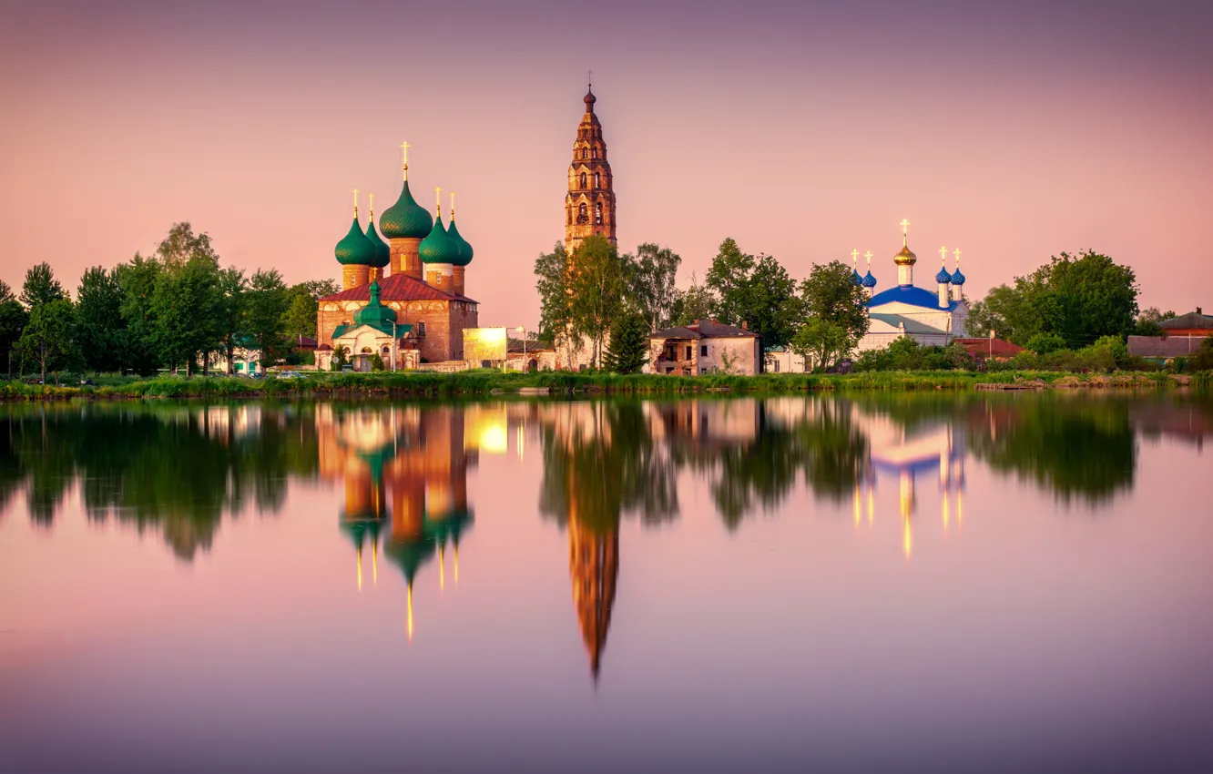 Фото обои пейзаж, отражение, река, купола, колокольня, церкви, Великосельский кремль
