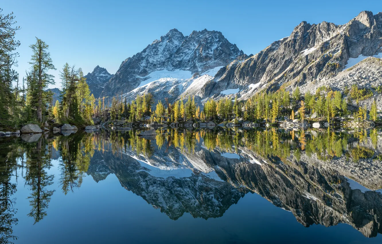 Фото обои деревья, горы, озеро, отражение, Каскадные горы, Washington State, Cascade Range, Horseshoe Lake