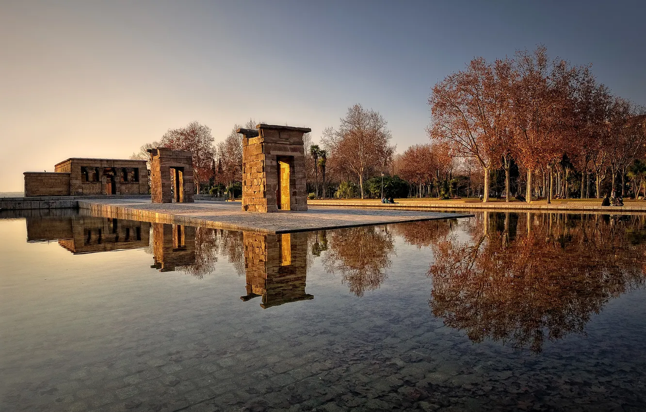 Фото обои небо, вода, деревья, парк, храм, Испания, монумент, Мадрид