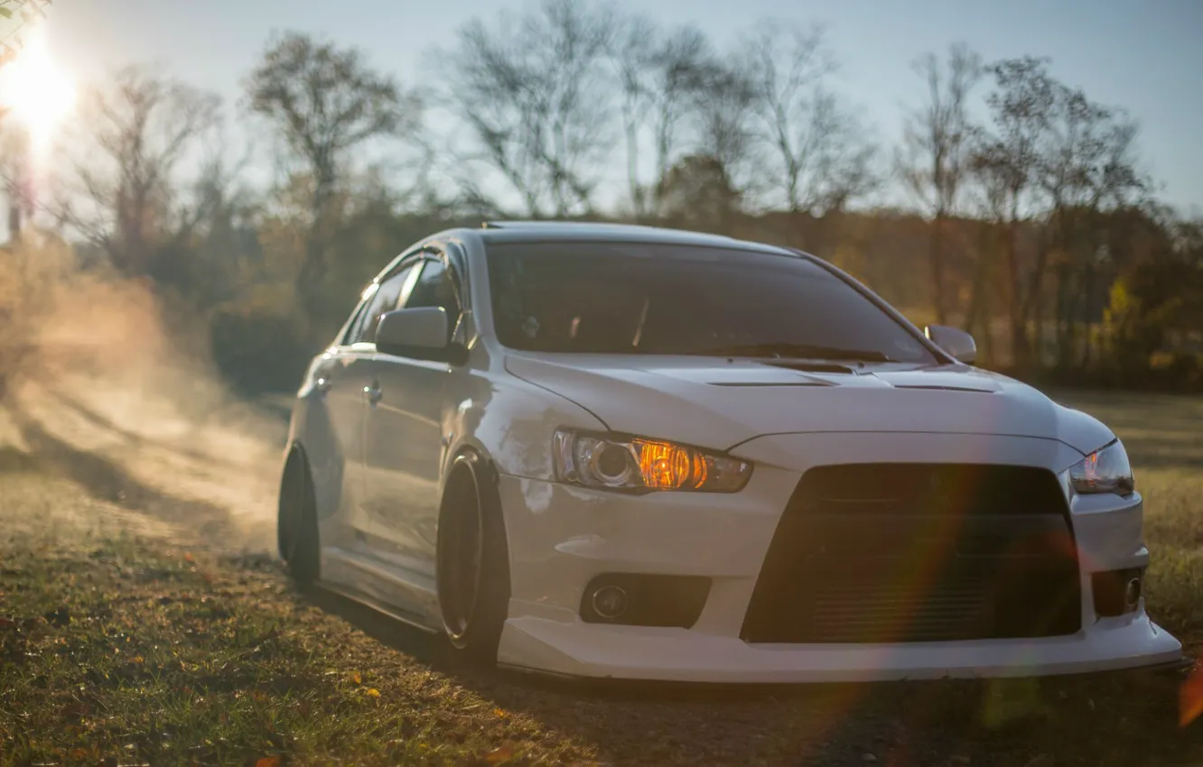 Фото обои лес, белый, лето, солнце, отблеск, Mitsubishi Evo X