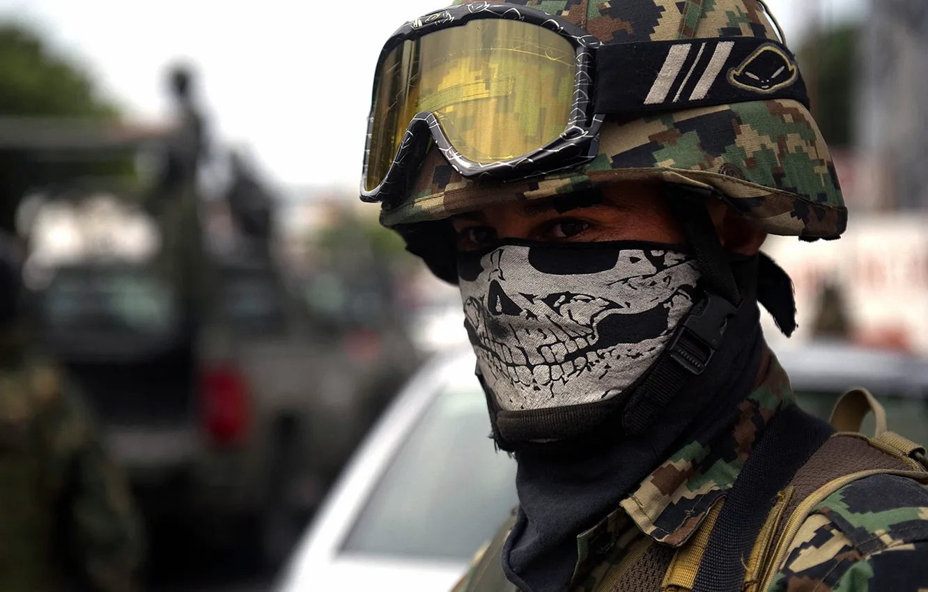 Фото обои макро, война, череп, маска, Мексика, бандана, униформа, наркоманы