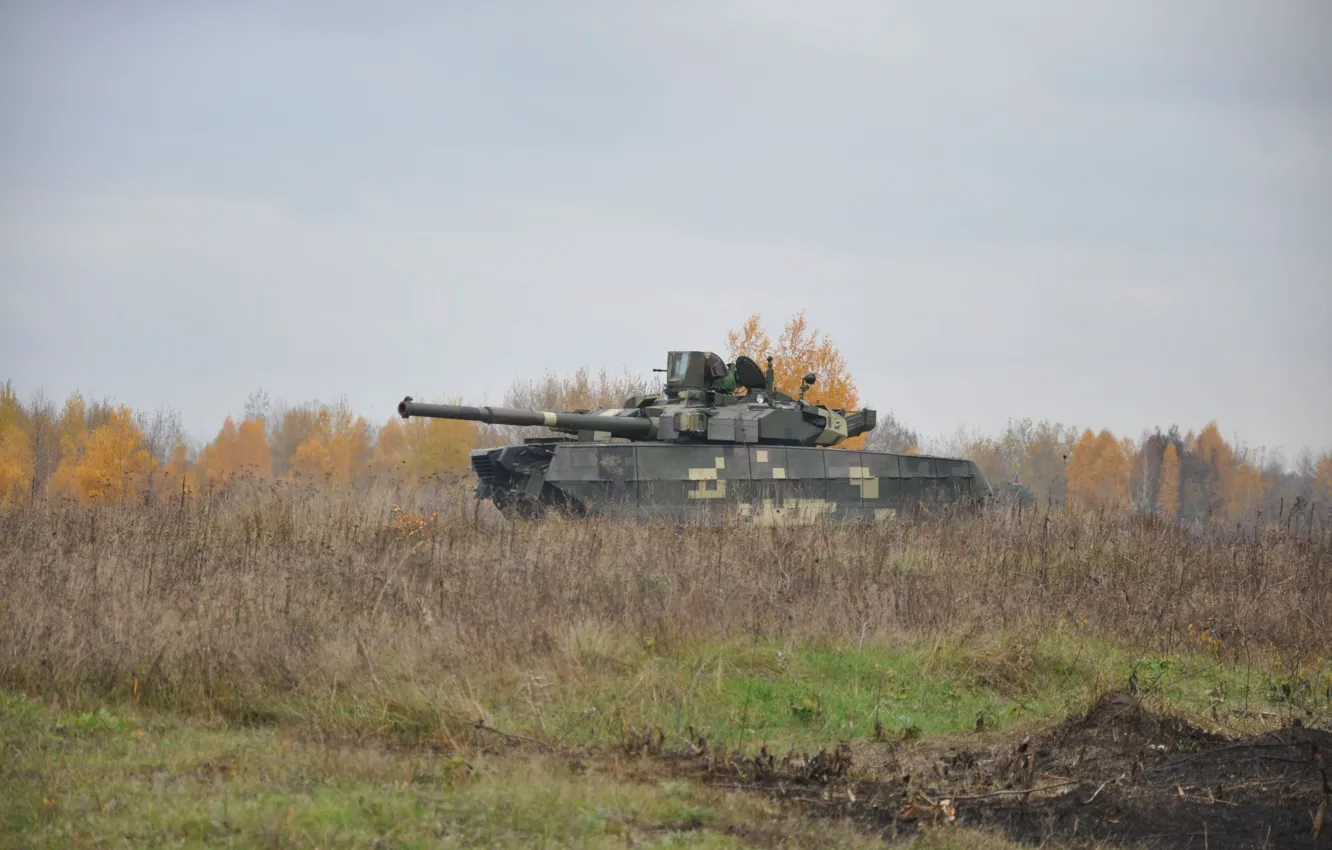 Фото обои поле, танк, Украина, бронетехника, военная техника, ОБТ, Т-84 &quot;Оплот&quot;