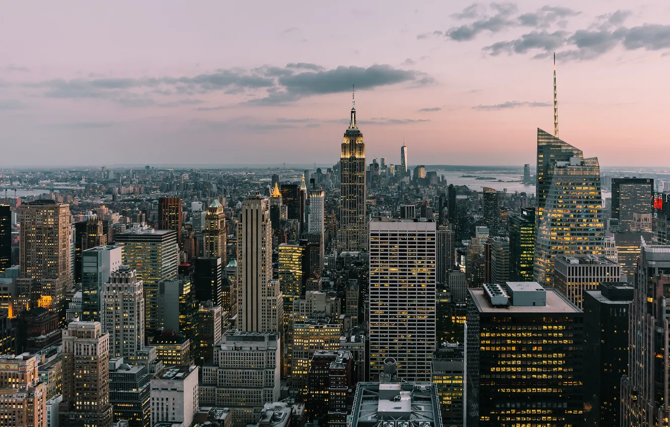 Фото обои небо, облака, закат, Нью-Йорк, Манхэттен, Эмпайр-стейт-билдинг, One World Trade Center, Соединенные Штаты
