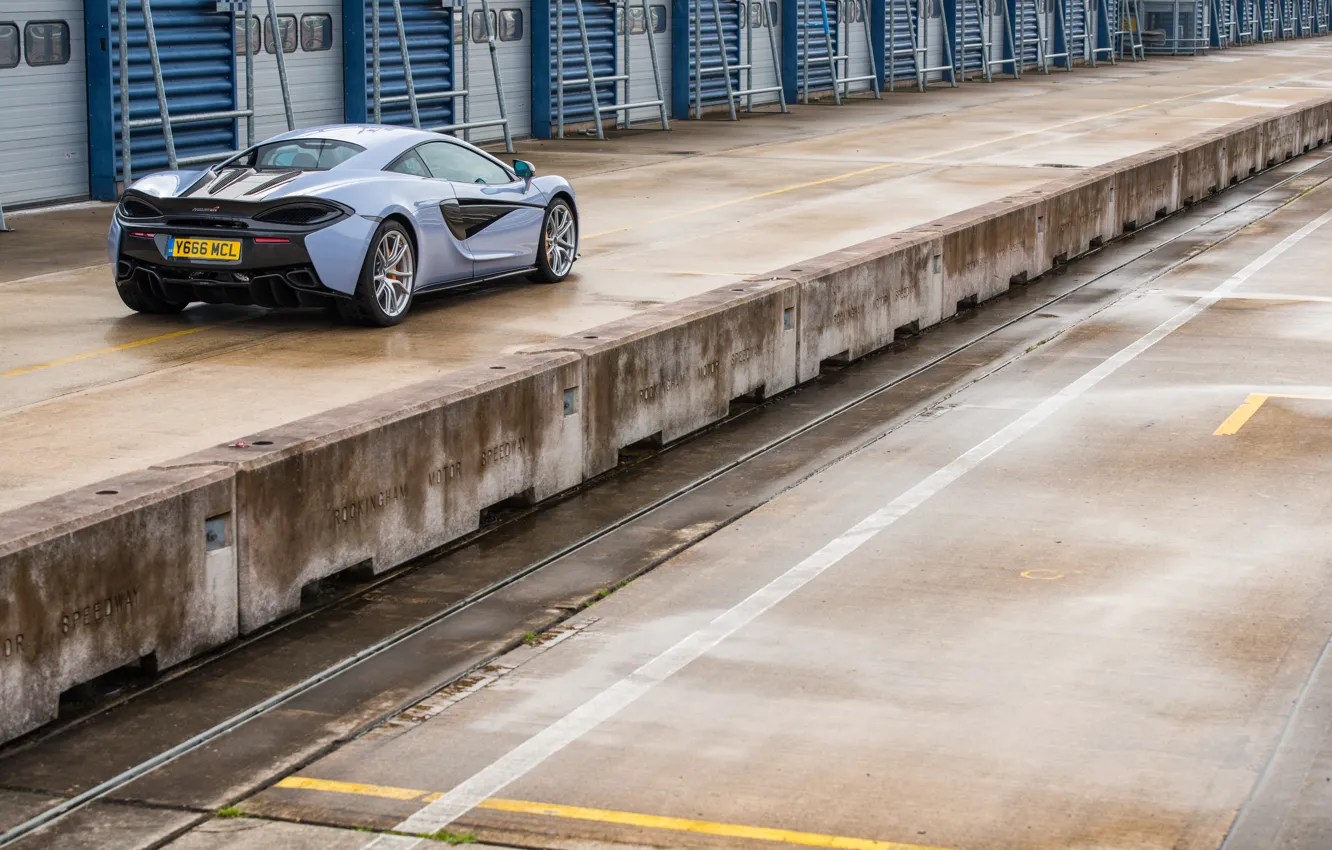 Фото обои McLaren, rear view, 570GT, McLaren 570GT