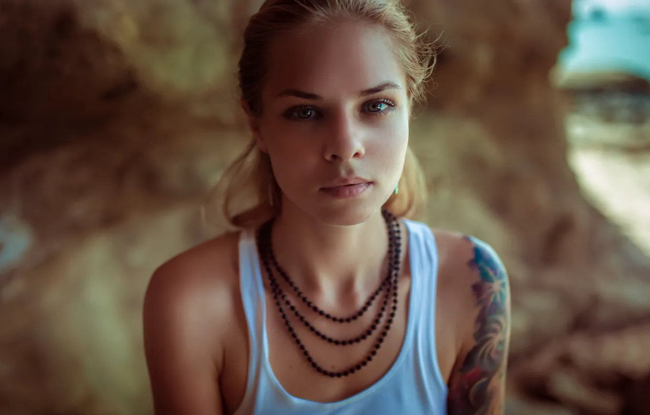 Фото обои girl, Model, photo, eyes, tattoo, lips, face, blonde