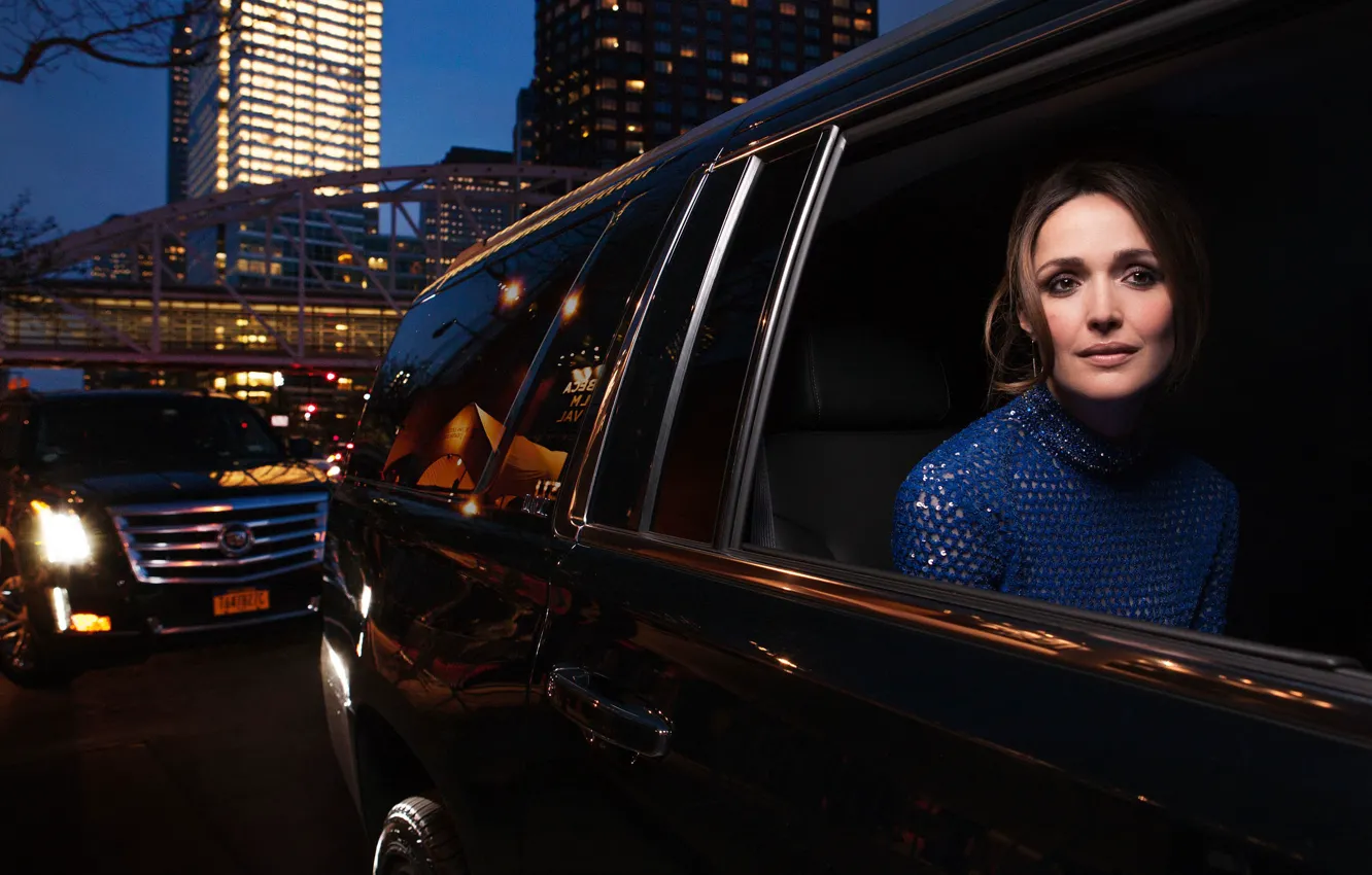 Фото обои актриса, шатенка, красотка, автомобиль, фотосессия, Rose Byrne, Роуз Бирн, Vanity Fair