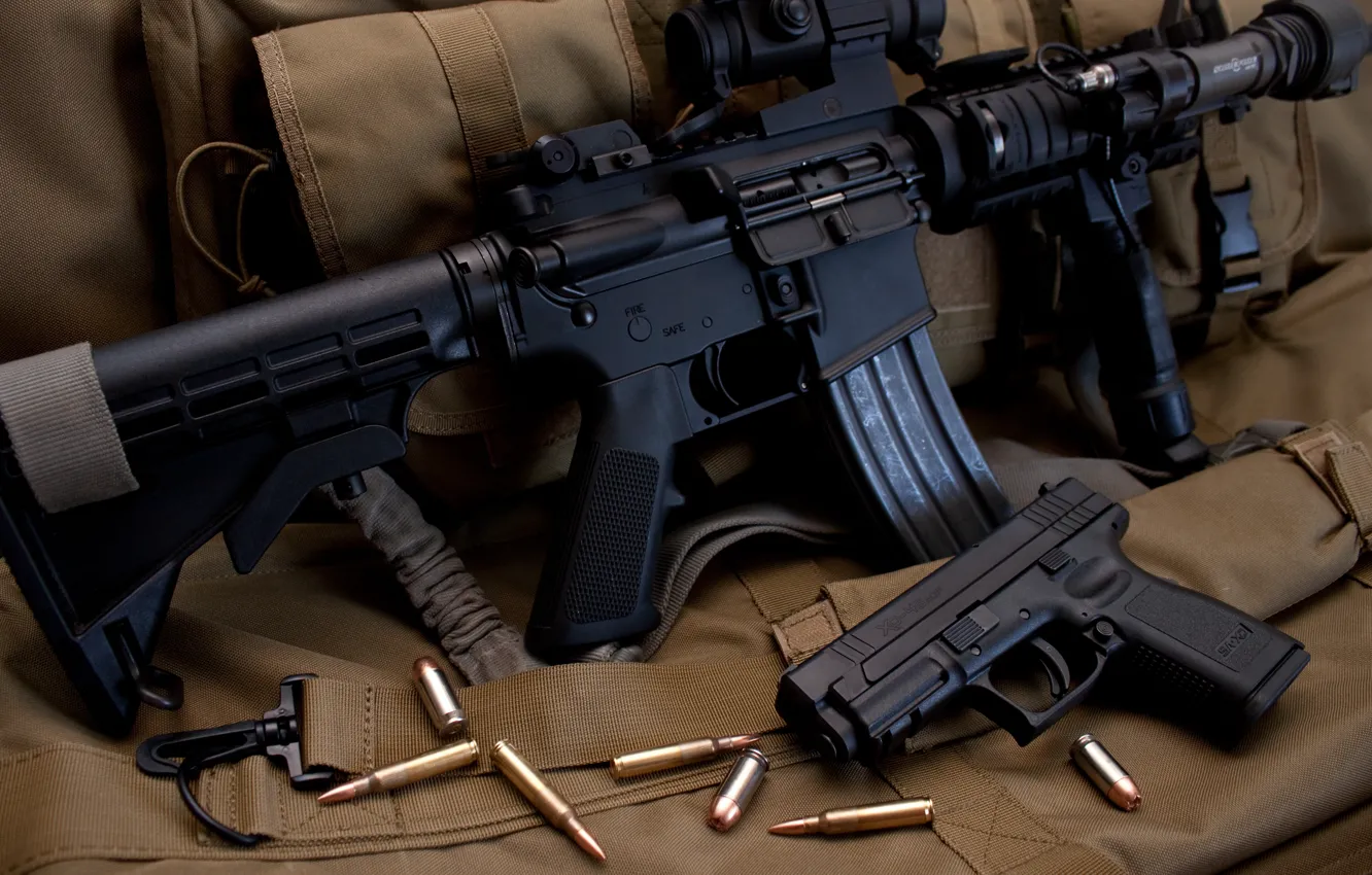 Фото обои пистолет, оружие, пули, штурмовая винтовка