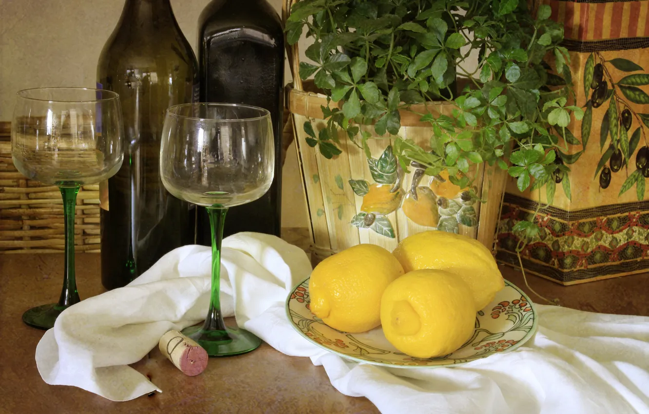 Фото обои цветок, лимон, бокалы, бутылки, цитрус