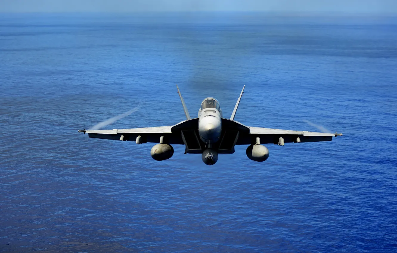 Фото обои Hornet, палубный истребитель-бомбардировщик, McDonnell Douglas, FA-18