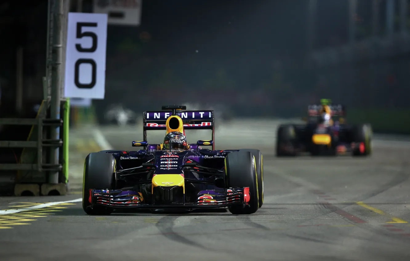 Фото обои Гонщик, Formula 1, Red Bull, Vettel, Чемпион, Sebastian, RB10