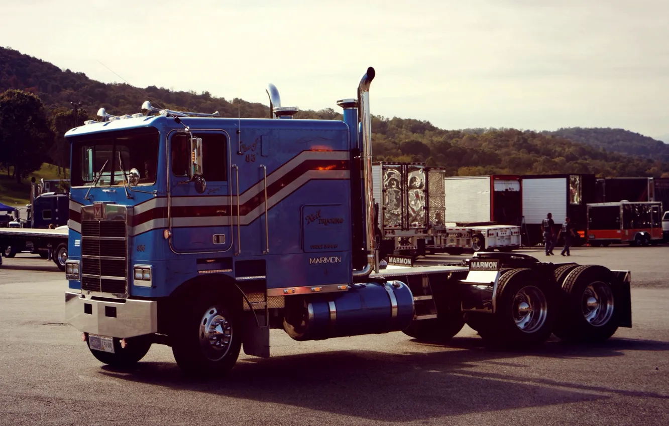 Фото обои Blue, Truck, Marmon