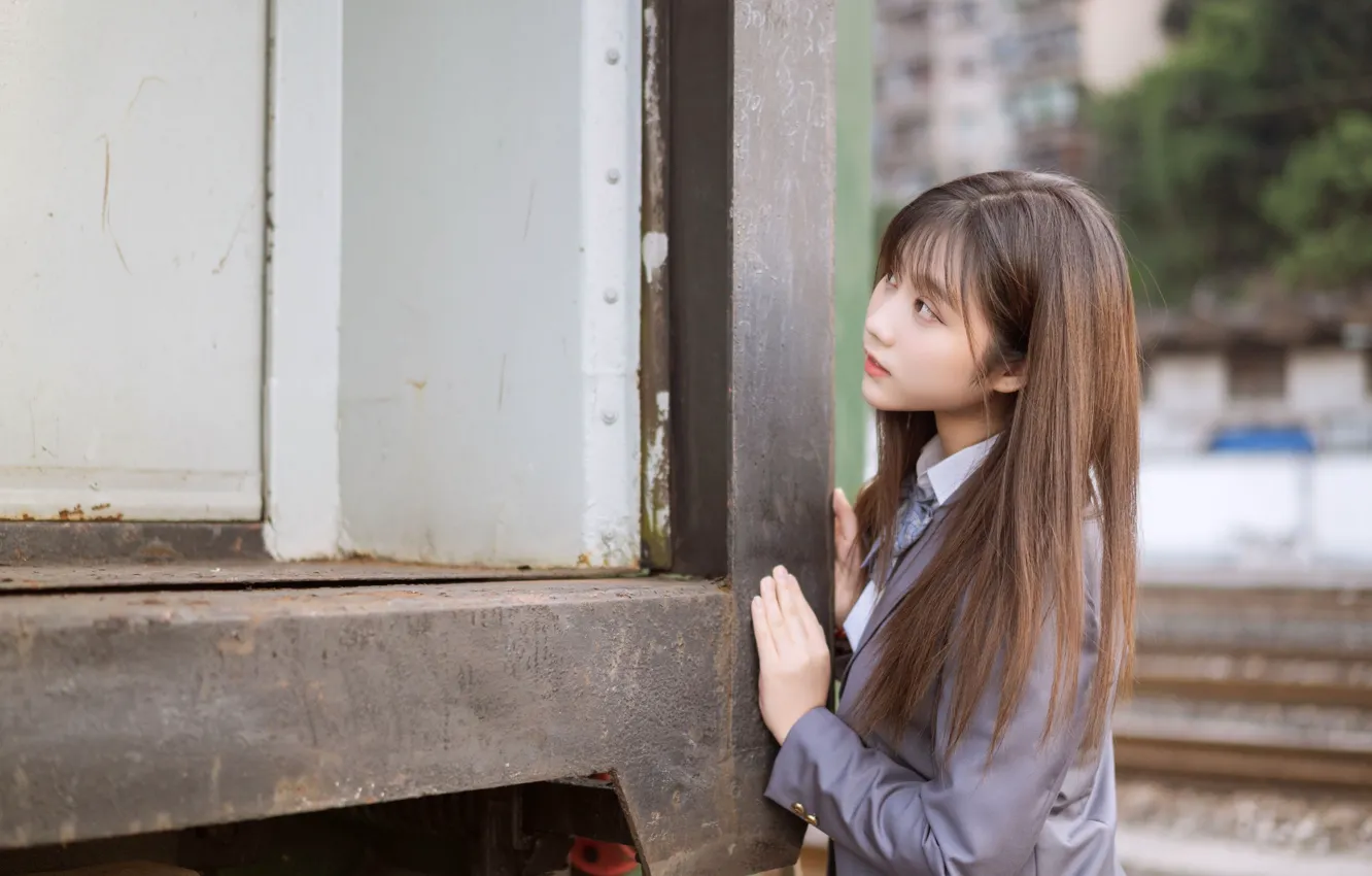 Фото обои Beautiful, Asian, Model, Train, pretty, Woman, Track, Outdoor
