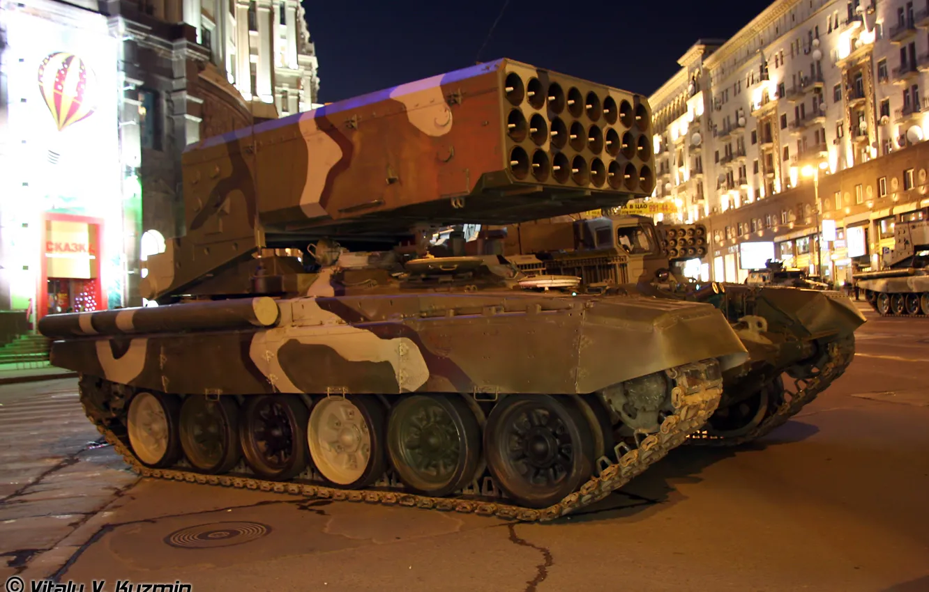 Фото обои Россия, ТОС-1, Буратино