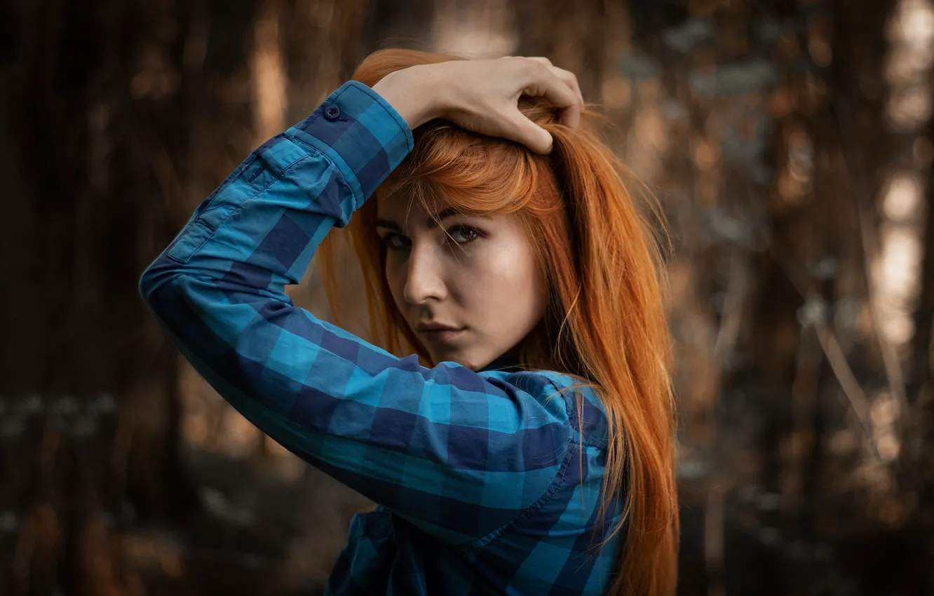 Фото обои forest, trees, nature, model, women, redhead, blue shirt, women outdoors